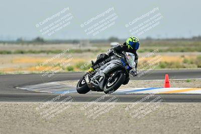 media/Apr-18-2025-TrackDaz (Fri) [[45f5874c44]]/C Group/Session 1 (Turn 7)/